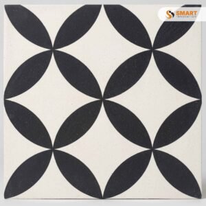 Lanister Marfil 33,3x33,3 tile laid across a warm classic bathroom floor